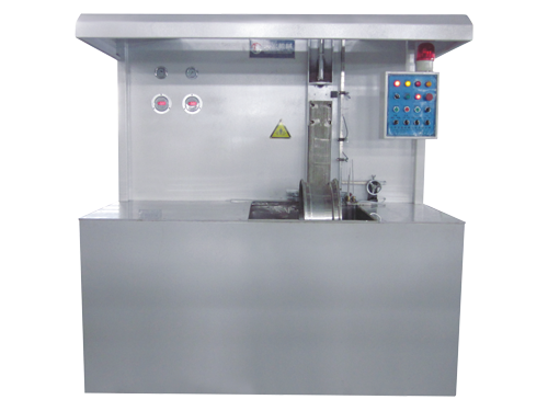 Horizontal leakage testing machine